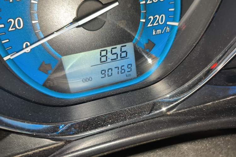 Used Toyota YARiS L Zhi Xuan 2016 Revised Version 1.3L Manual – Dynamic Edition Odometer Close Up