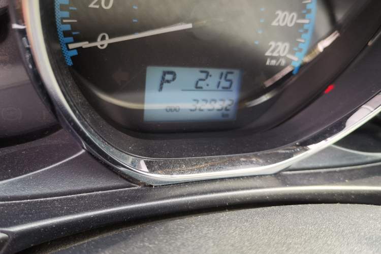 Used Toyota YARiS L Zhi Xuan 2016 Revised 1.5E CVT Charming Edition Odometer Close Up