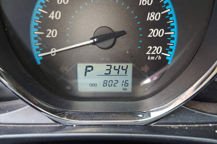 Used Toyota YARiS L Zhi Xuan 2016 Revised 1.5E CVT Charming Edition Odometer Close Up