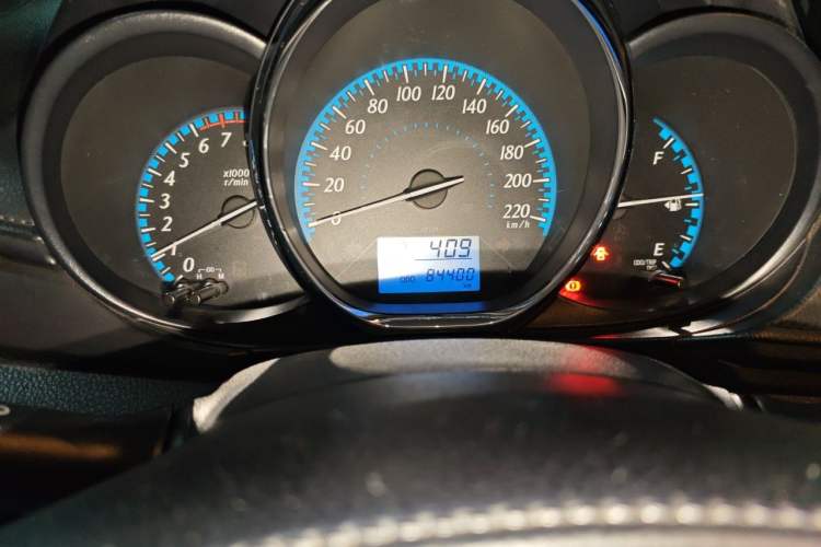 Used Toyota YARiS L Zhi Xuan 2016 Revised 1.5E CVT Charming Edition Odometer Close Up