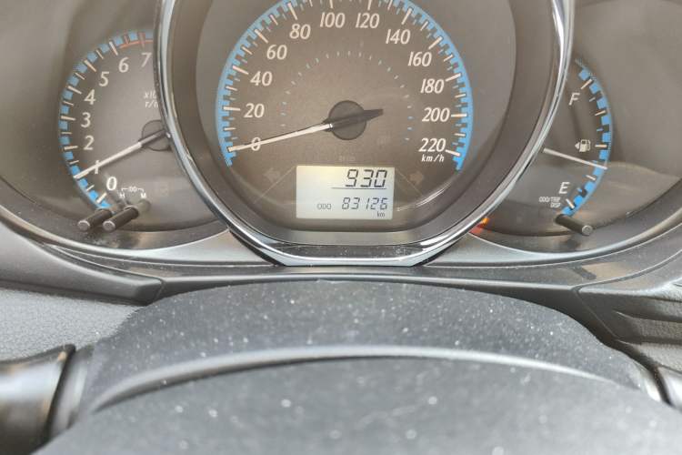 Used Toyota YARiS L Zhi Xuan 2016 Revised 1.3E Manual – Charming Edition Odometer Close Up