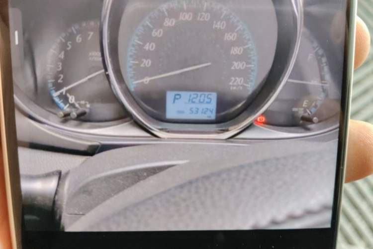 Used Toyota YARiS L Zhi Xuan 2016 Revised 1.5E CVT Charming Edition Odometer Close Up