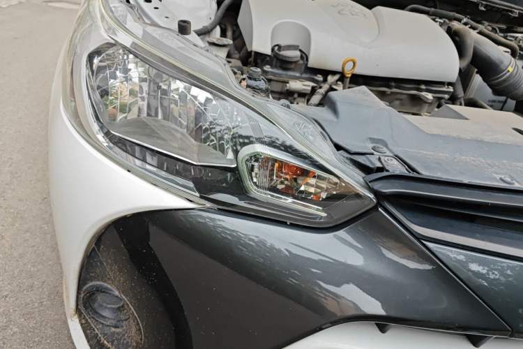 Used Toyota YARiS L Zhi Xuan 2016 Revised 1.5E CVT Charming Edition Right Front Headlight