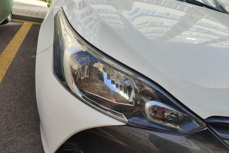 Used Toyota YARiS L Zhi Xuan 2016 Revised 1.5E CVT Charming Edition Right Front Headlight