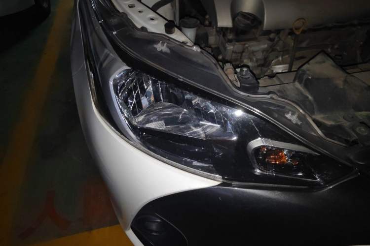 Used Toyota YARiS L Zhi Xuan 2016 Revised 1.5E CVT Charming Edition Right Front Headlight