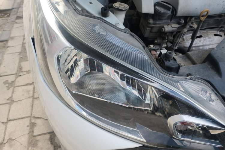 Used Toyota YARiS L Zhi Xuan 2016 Revised 1.5E CVT Charming Edition Right Front Headlight