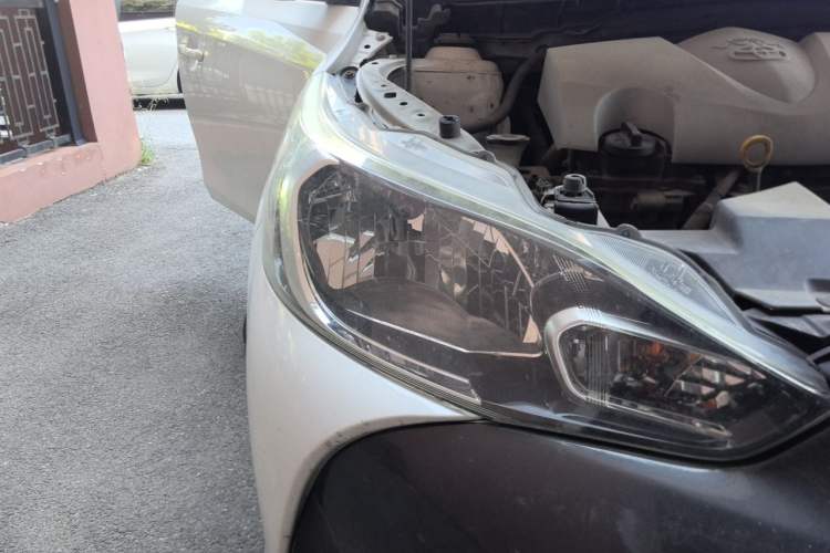 Used Toyota YARiS L Zhi Xuan 2016 Revised 1.3E Manual – Charming Edition Right Front Headlight
