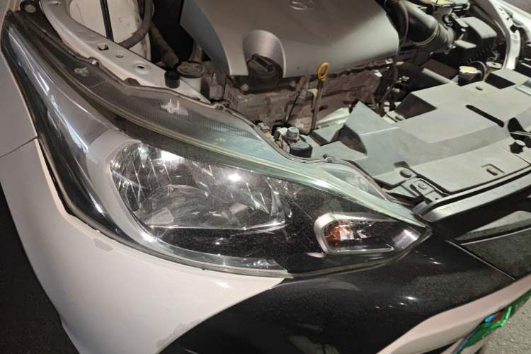 Used Toyota YARiS L Zhi Xuan 2016 Revised 1.5E CVT Charming Edition Right Front Headlight