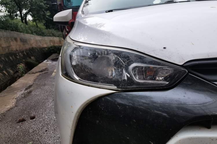 Used Toyota YARiS L Zhi Xuan 2016 Revised 1.5E CVT Charming Edition Right Front Headlight