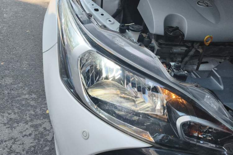 Used Toyota YARiS L Zhi Xuan 2016 Revised 1.5E CVT Charming Edition Right Front Headlight