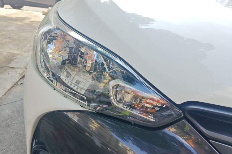 Used Toyota YARiS L Zhi Xuan 2016 Revised 1.5E CVT Charming Edition Right Front Headlight