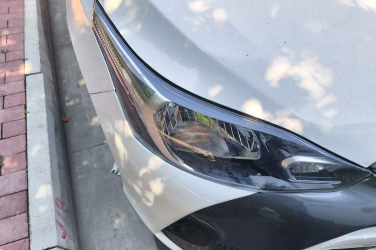 Used Toyota YARiS L Zhi Xuan 2016 Revised 1.5E CVT Charming Edition Right Front Headlight
