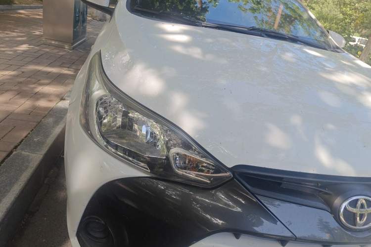Used Toyota YARiS L Zhi Xuan 2016 Revised 1.5E CVT Charming Edition Right Front Headlight