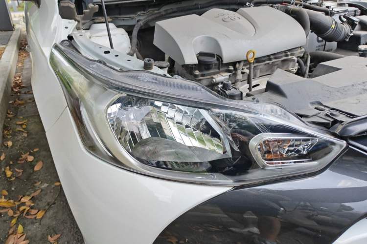 Used Toyota YARiS L Zhi Xuan 2016 Revised 1.5E CVT Charming Edition Right Front Headlight