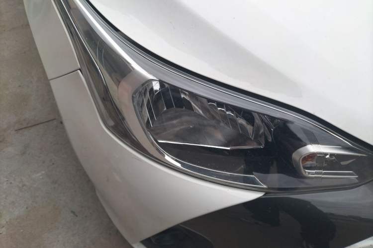 Used Toyota YARiS L Zhi Xuan 2016 Revised 1.5E CVT Charming Edition Right Front Headlight