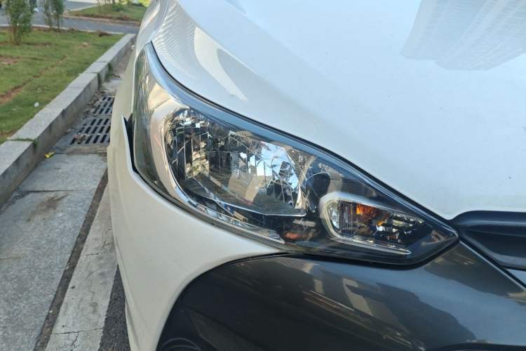 Used Toyota YARiS L Zhi Xuan 2016 Revised 1.5E CVT Charming Edition Right Front Headlight
