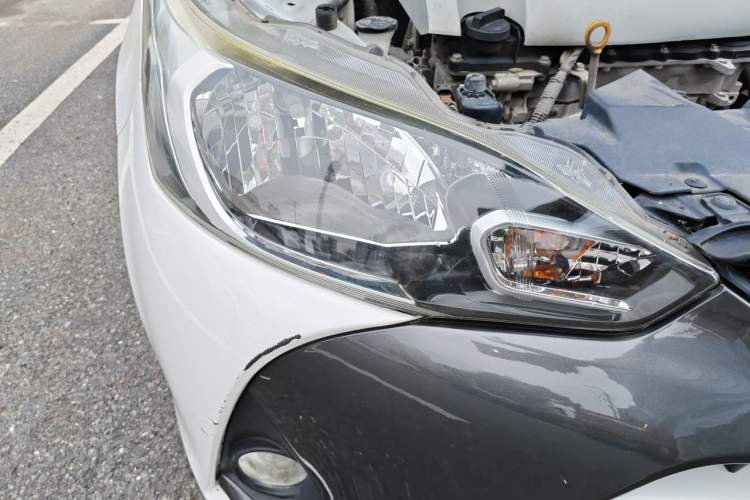 Used Toyota YARiS L Zhi Xuan 2016 Revised 1.5E CVT Charming Edition Right Front Headlight