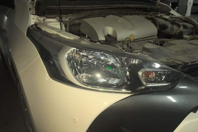 Used Toyota YARiS L Zhi Xuan 2016 Revised 1.5E CVT Charming Edition Right Front Headlight