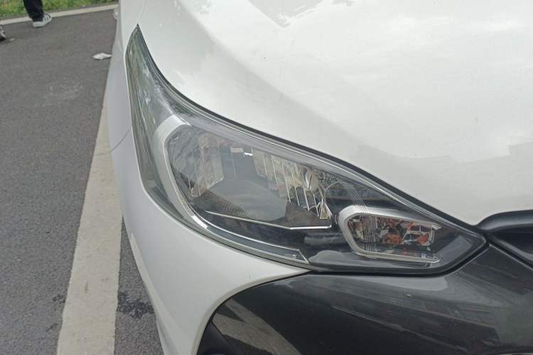 Used Toyota YARiS L Zhi Xuan 2016 Revised 1.5E CVT Charming Edition Right Front Headlight