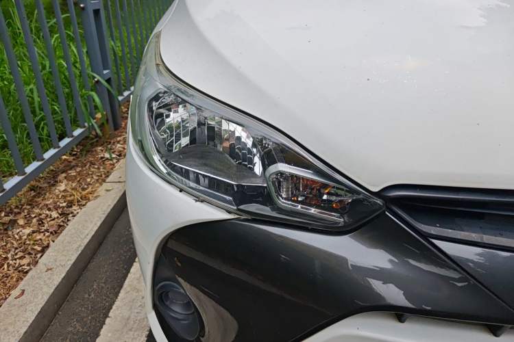 Used Toyota YARiS L Zhi Xuan 2016 Revised 1.5E CVT Charming Edition Right Front Headlight
