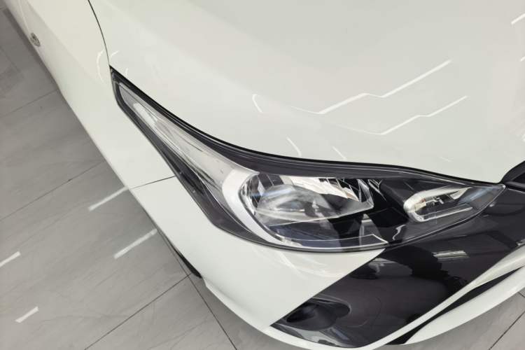 Used Toyota YARiS L Zhi Xuan 2016 Revised 1.5E CVT Charming Edition Right Front Headlight