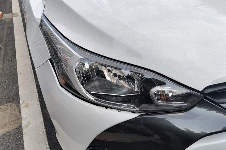 Used Toyota YARiS L Zhi Xuan 2016 Revised 1.5E CVT Charming Edition Right Front Headlight