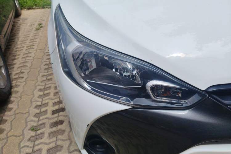 Used Toyota YARiS L Zhi Xuan 2016 Revised 1.5E CVT Charming Edition Right Front Headlight