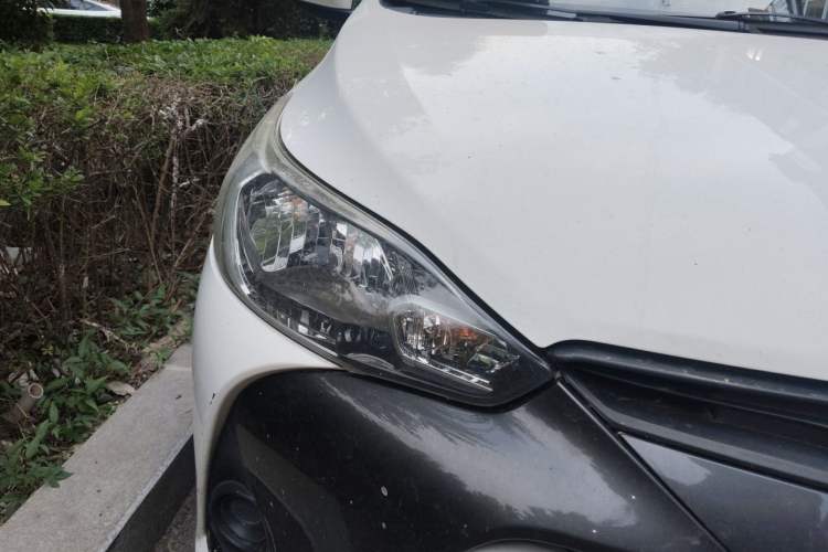Used Toyota YARiS L Zhi Xuan 2016 Revised 1.5E CVT Charming Edition Right Front Headlight