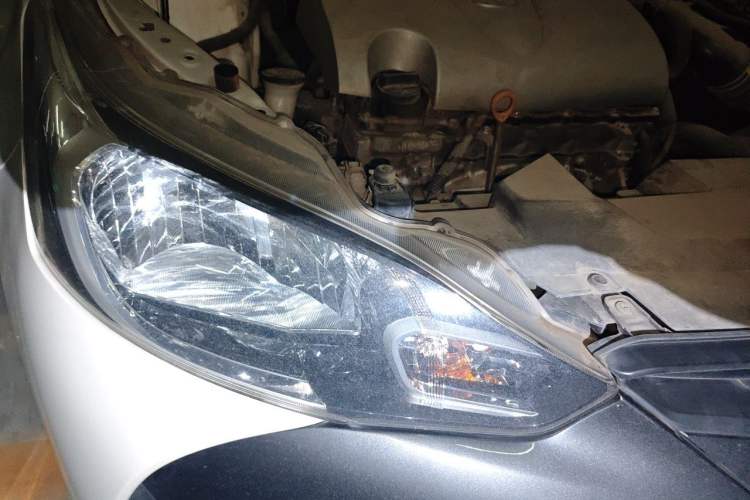 Used Toyota YARiS L Zhi Xuan 2016 Revised 1.5E CVT Charming Edition Right Front Headlight