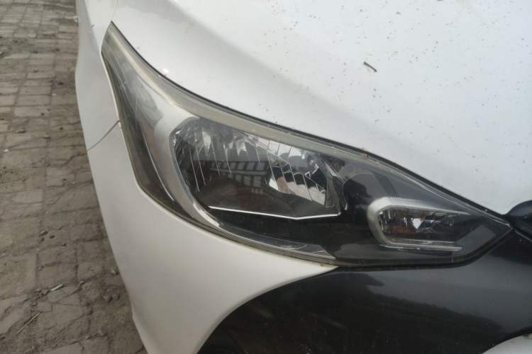 Used Toyota YARiS L Zhi Xuan 2016 Revised 1.5E CVT Charming Edition Right Front Headlight