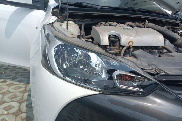 Used Toyota YARiS L Zhi Xuan 2016 Revised 1.5E CVT Charming Edition Right Front Headlight