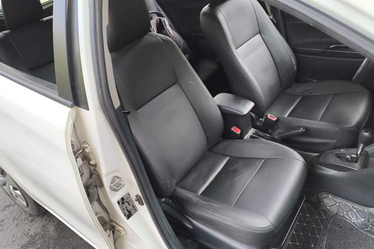 Used Toyota YARiS L Zhi Xuan 2016 Revised 1.5E CVT Charming Edition Right Front Seat