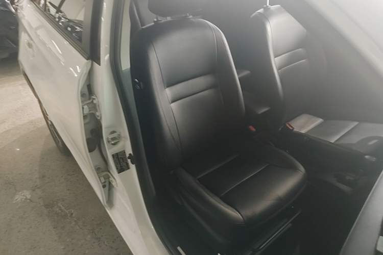 Used Toyota YARiS L Zhi Xuan 2016 Revised 1.5E CVT Charming Edition Right Front Seat