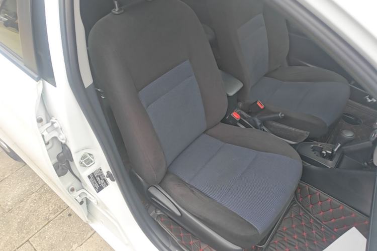 Used Toyota YARiS L Zhi Xuan 2016 Revised 1.5E CVT Charming Edition Right Front Seat