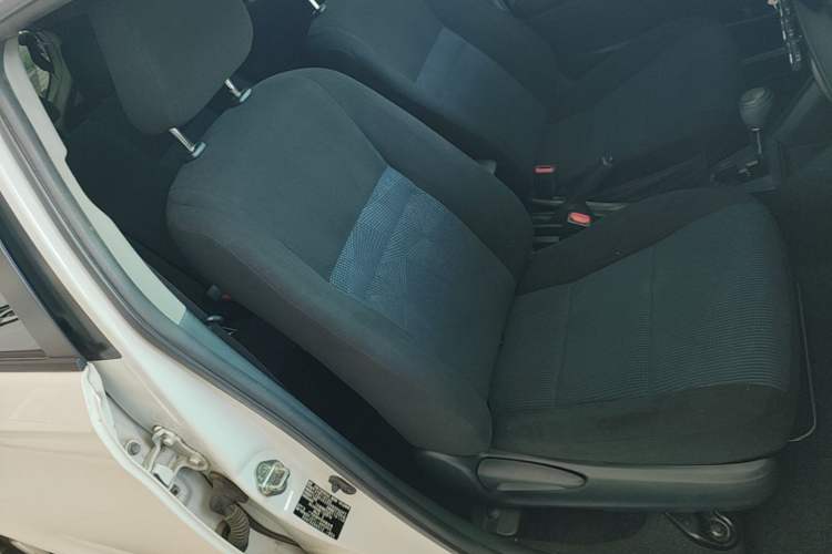 Used Toyota YARiS L Zhi Xuan 2016 Revised 1.5E CVT Charming Edition Right Front Seat