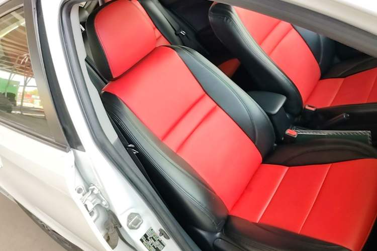Used Toyota YARiS L Zhi Xuan 2016 Revised 1.5E CVT Charming Edition Right Front Seat