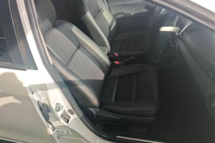 Used Toyota YARiS L Zhi Xuan 2016 Revised 1.5E CVT Charming Edition Right Front Seat