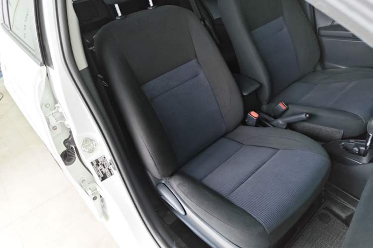 Used Toyota YARiS L Zhi Xuan 2016 Revised 1.5E CVT Charming Edition Right Front Seat