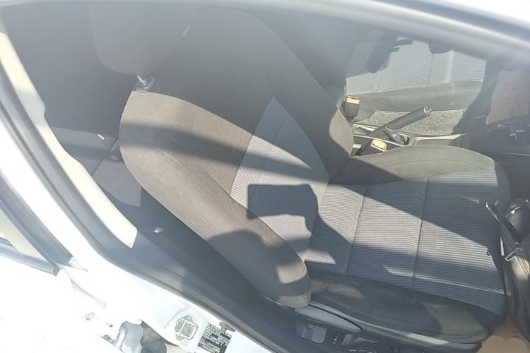 Used Toyota YARiS L Zhi Xuan 2016 Revised 1.5E CVT Charming Edition Right Front Seat