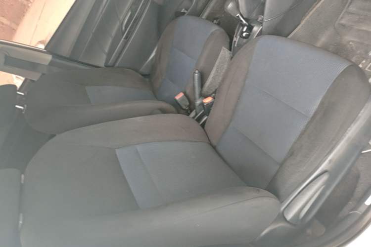 Used Toyota YARiS L Zhi Xuan 2016 Revised 1.5E CVT Charming Edition Right Front Seat