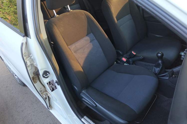 Used Toyota YARiS L Zhi Xuan 2016 Revised 1.3E Manual – Charming Edition Right Front Seat