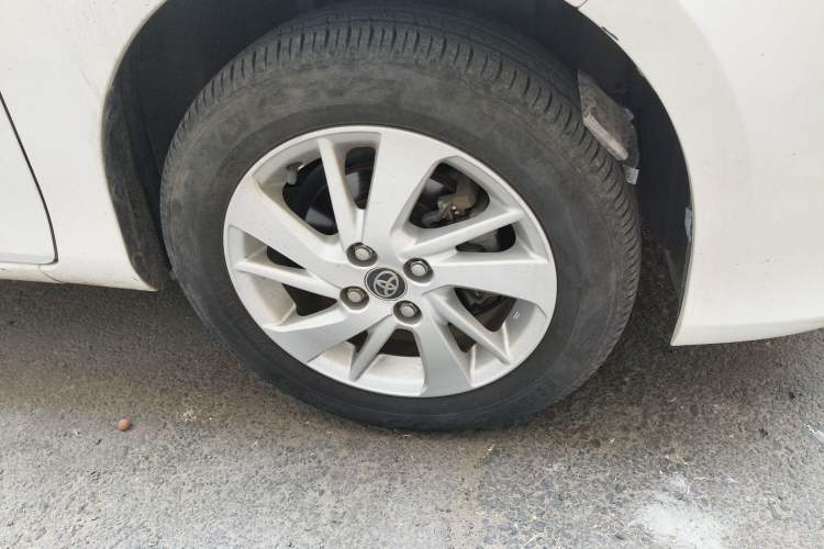 Used Toyota YARiS L Zhi Xuan 2016 Revised Version 1.5G CVT with Dynamic Sunroof Right Front Wheel Hub