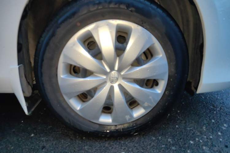Used Toyota YARiS L Zhi Xuan 2016 Revised 1.5E CVT Charming Edition Right Front Wheel Hub