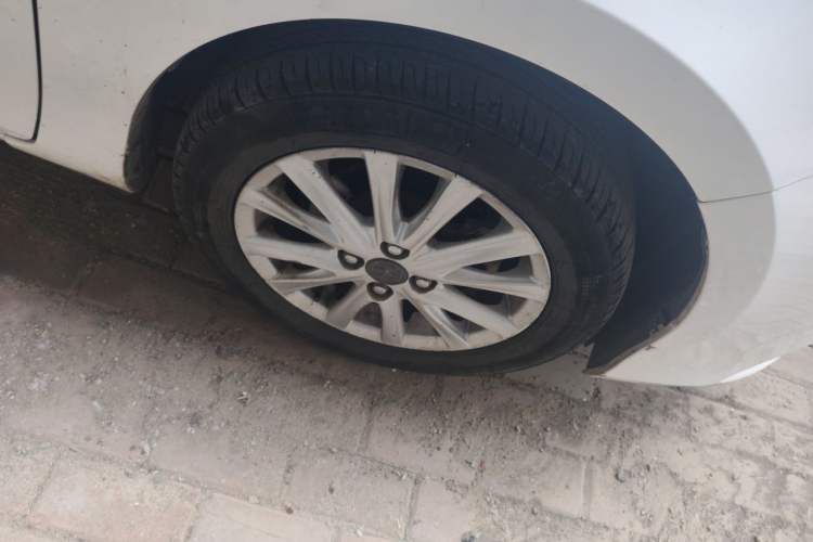 Used Toyota YARiS L Zhi Xuan 2016 Revised 1.5E CVT Charming Edition Right Front Wheel Hub