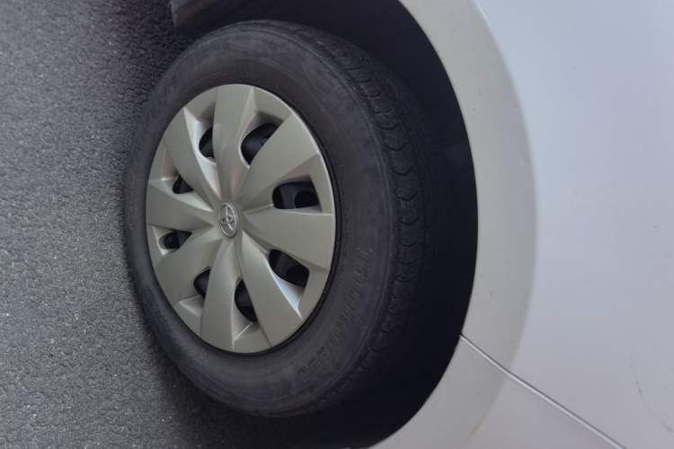 Used Toyota YARiS L Zhi Xuan 2016 Revised 1.3E Manual – Charming Edition Right Front Wheel Hub