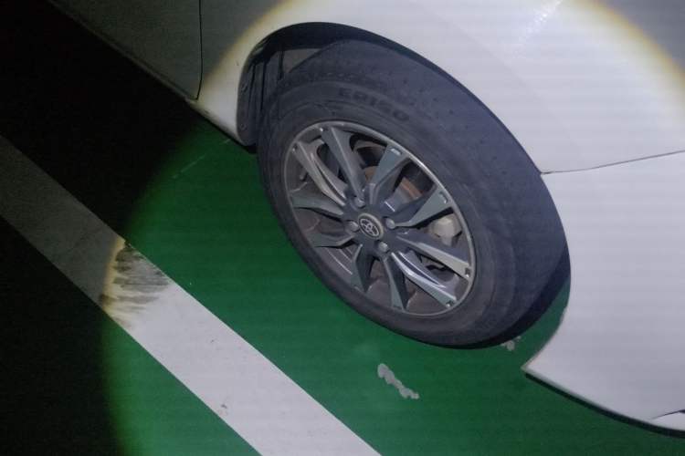 Used Toyota YARiS L Zhi Xuan 2016 Revised 1.5E CVT Charming Edition Right Front Wheel Hub