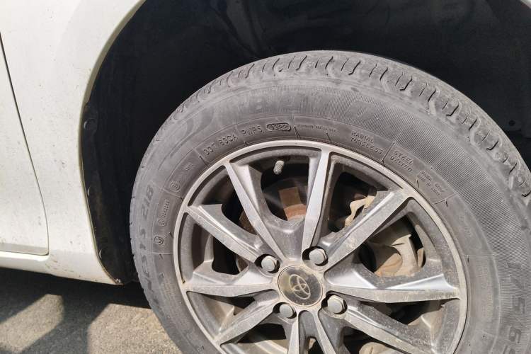 Used Toyota YARiS L Zhi Xuan 2016 Revised 1.3E Manual – Charming Edition Right Front Wheel Hub