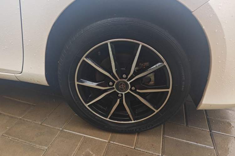 Used Toyota YARiS L Zhi Xuan 2016 Revised 1.5E CVT Charming Edition Right Front Wheel Hub