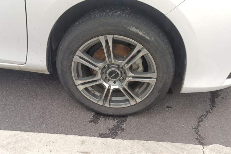 Used Toyota YARiS L Zhi Xuan 2016 Revised 1.5E CVT Charming Edition Right Front Wheel Hub