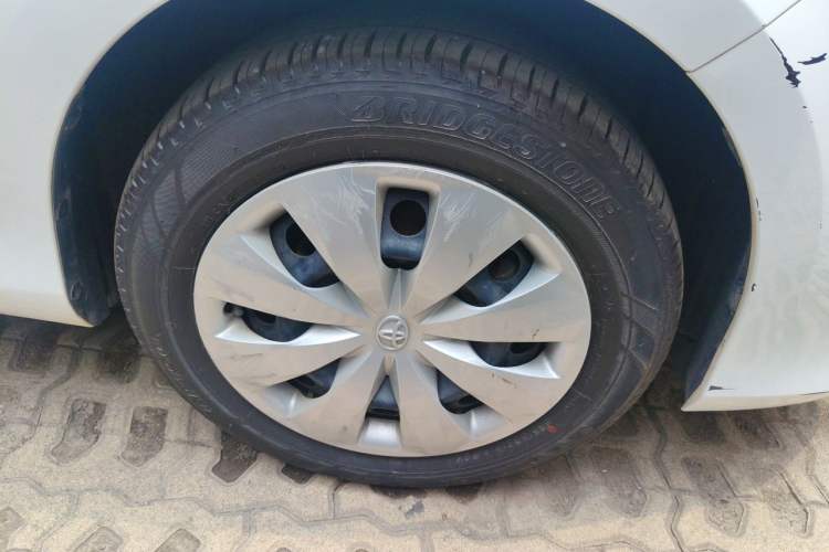 Used Toyota YARiS L Zhi Xuan 2016 Revised 1.5E CVT Charming Edition Right Front Wheel Hub